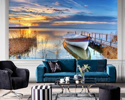 Lake pier en uitzicht op de boot Wallpaper