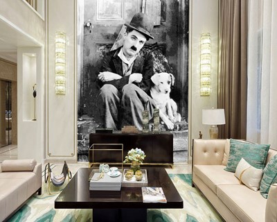 Charlie Chaplin en het puppy-fotobehang