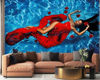 vrouw in rode jurk in water thema muurschildering