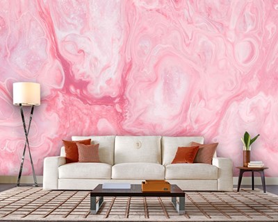 roze behang met marmerpatroon