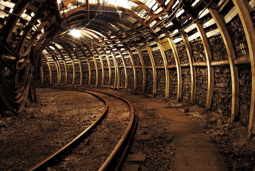 3D metro tunnel geïllustreerd behang