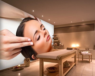 Spa-behang met hoofdmassage-thema