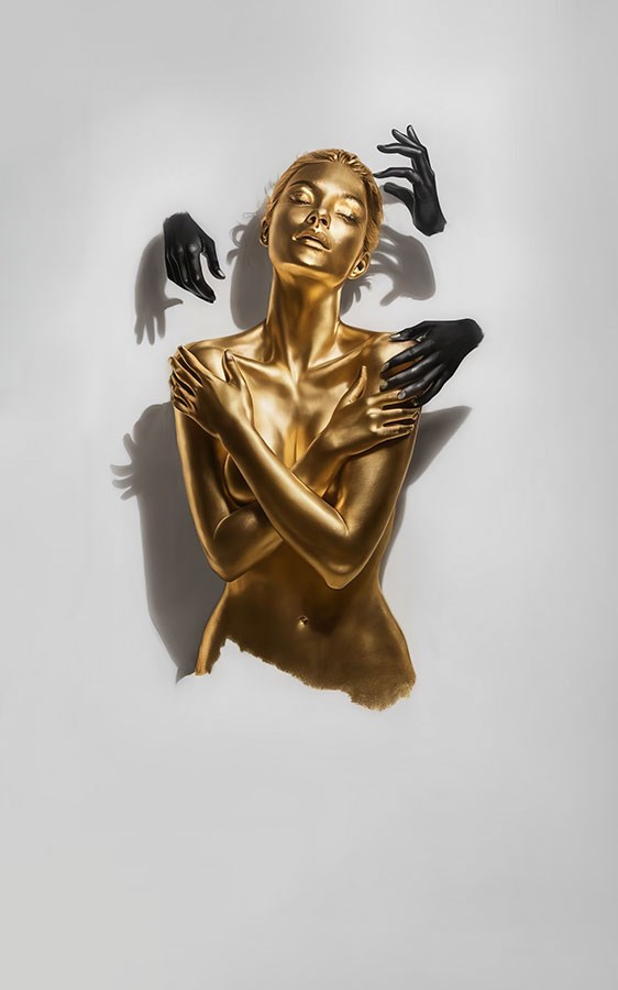 Gold Vrouwenbeeld Behang 