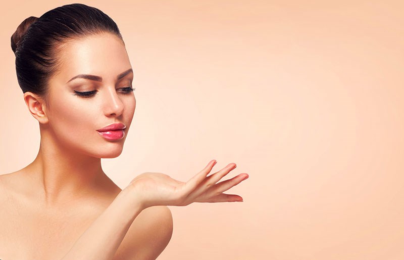 Perfecte huid Glanzende lippen Behang 