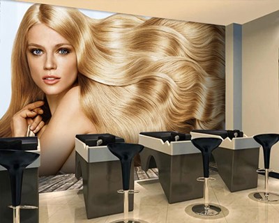 Mooie vrouw met blond haar behang
