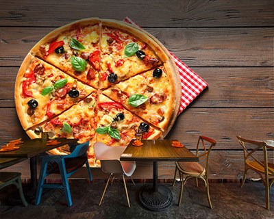 Gemengde pizza met afbeelding op behang 
