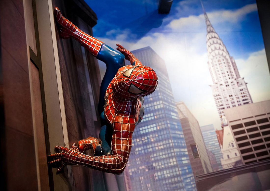 Spider-Man geïllustreerd kinderkamer behang 