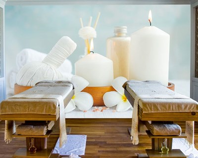 Spa Kaarsen en Bloemen Behang