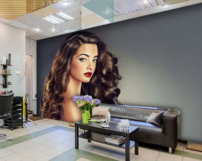 Vrouw met lang golvend haar Behang