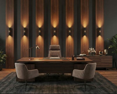 Verticaal houten wandbehang met verlichting